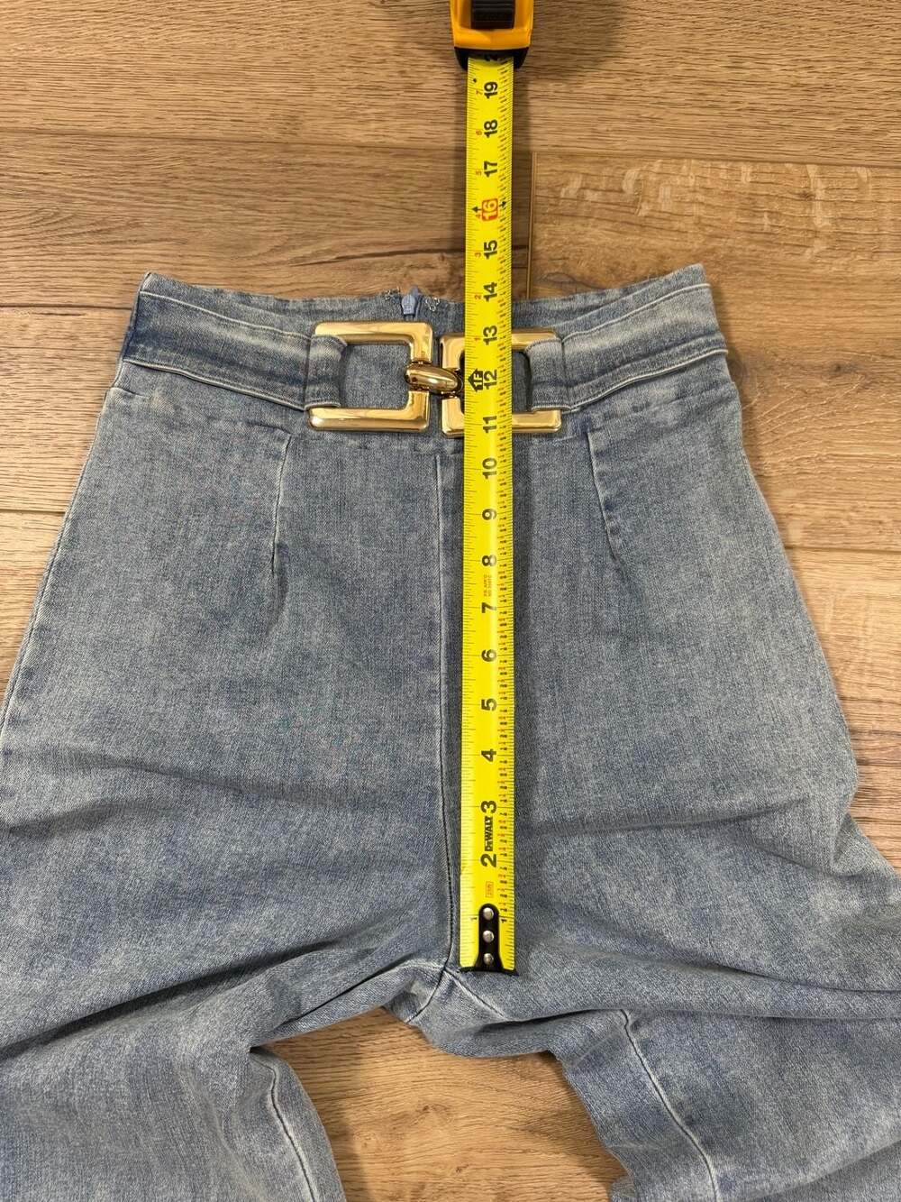 Valentine High Waist Wide Leg Jeans Light Wash Gold Buckle Detail Women’s Small - Picture 14 of 14